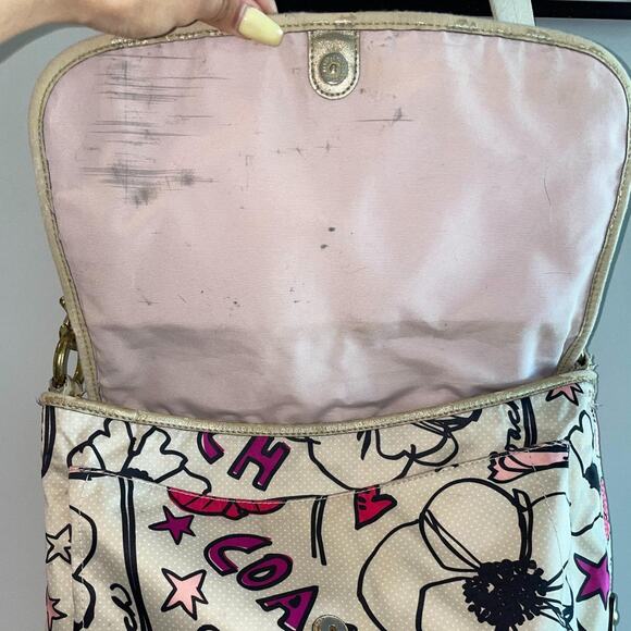 Coach Poppy Messenger Condition - Picture 3 of 8